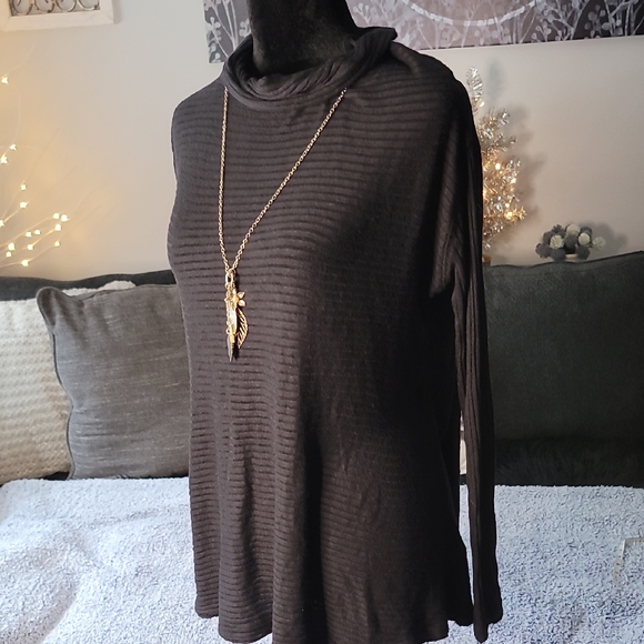 🧭We The Free/Free People Black Keyhole In Back Top - Picture 3 of 14